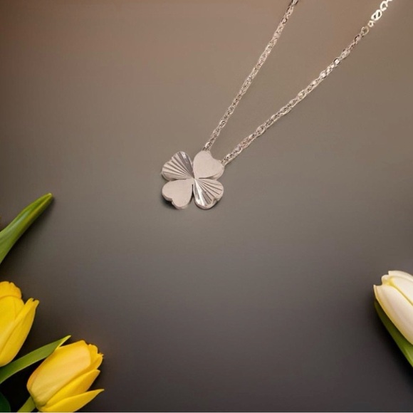 Darla Clover Necklace Pendant Bundle - Picture 6 of 9